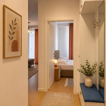 Modern At Golden Tower Center W Balcony Appartement Tirana
