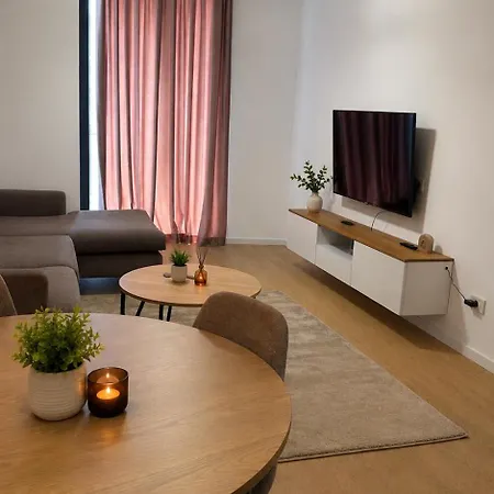 Appartement Modern At Golden Tower Center W Balcony *